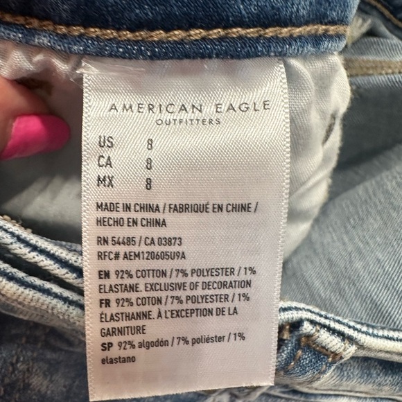 American Eagle Hi-Rise Shortie Jean Shorts with 
Floral Daisy Embroidery Size 8 - Picture 6 of 7